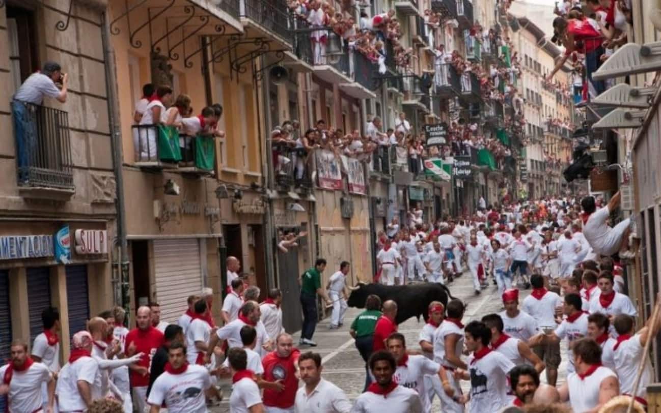 Pamplona, torna la corsa dei tori per la Festa di San Firmino. FOTO