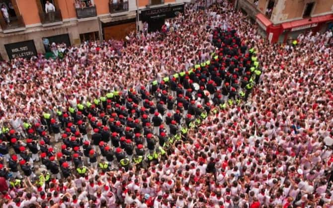 Pamplona, torna la corsa dei tori per la Festa di San Firmino. FOTO