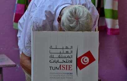 La Tunisia al voto per il referendum costituzionale