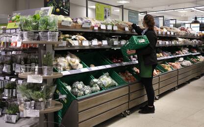 Gran Bretagna, supermercati rimuoveranno data di scadenza da alimenti