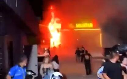 Incendio in una discoteca in Thailandia, 13 morti e 40 feriti