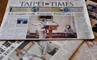 epa10105165 Taiwan newspapers with the front page photos of the meeting between US House Speaker Nancy Pelosi and Taiwan president Tsai Ing-wen are displayed, in Taipei, Taiwan, 04 August 2022. After Pelosi s visit to Taiwan, the Chinese military plan to hold a series of live-fire drills in six maritime areas near Taiwan from 04 to 07 August 2022.  EPA/RITCHIE B. TONGO