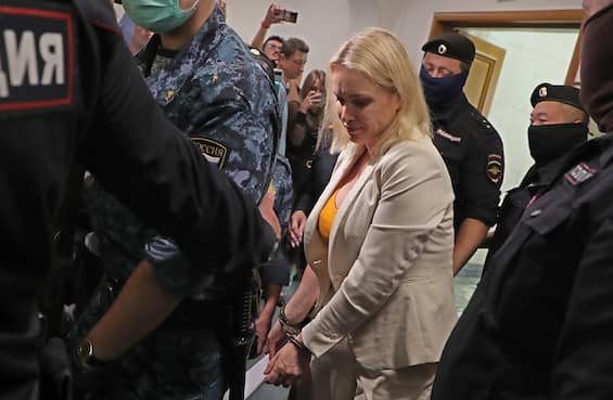Russia, for the journalist Ovsyannikova the court orders house arrest