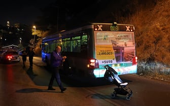 Jerusalem, attack on a bus: at least 8 injured.  Alleged bomber arrested