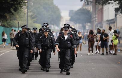 Londra, arresti al carnevale di Notting Hill: morto ragazzo di 21 anni