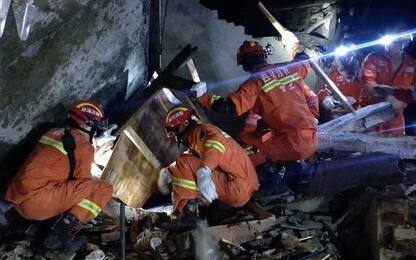 Terremoto in Cina, violenta scossa di magnitudo 6.6 a Sichuan