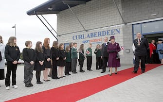 ABERDEEN, UNITED KINGDOM - OCTOBER 04: HRH Queen Elizabeth II arrives at Curl Aberdeen on October 4 2005, Aberdeen, Scotland.  The Queen toured the new ice sports facility, met members of the British curling team and officially unveiled a plaque.  (Photo by Christopher Furlong / Getty Images) *** Local Caption *** Queen Elizabeth II