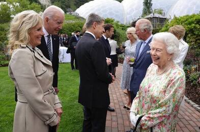 Usa Weekly News, Biden: “Elisabetta II rimarrà impressa nella storia"