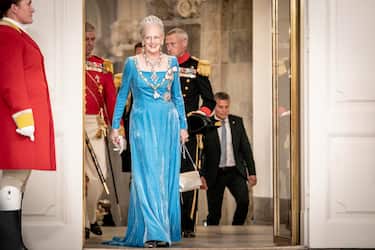 epa10179197 Queen Margrethe arrives to a gala banquet at Christiansborg Palace in Copenhagen, Denmark, 11 September 2022. The banquet was held to mark the 50th anniversary of Danish Queen Margrethe II's accession to the throne.  EPA/Mads Claus Rasmussen  DENMARK OUT