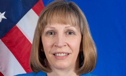 Biden nomina Lynne M. Tracy nuova ambasciatrice Usa a Mosca