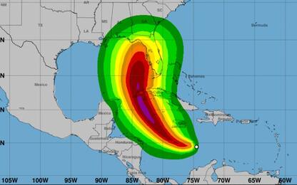 Florida, l'uragano Ian si avvicina: emergenza in 24 contee