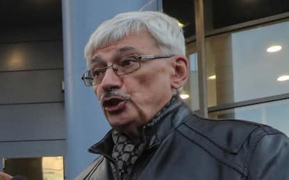 Russia, dissidente Oleg Orlov condannato a 2 anni e mezzo di carcere