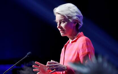 New York Times fa causa a Commissione Ue per sms von der Leyen-Pfizer