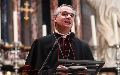 Il vescovo di Lugano si dimette a 59 anni: "Carico insostenibile"