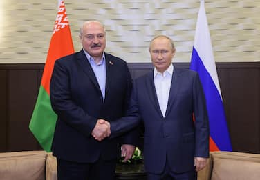 Lukashenko: "Dispiegamento dell'esercito bielorusso con truppe Mosca"