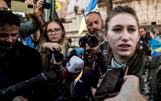 Ukraine: Giulia Schiff, a 23-year-old Venetian enlisted with the army of Kiev, returns to Italy