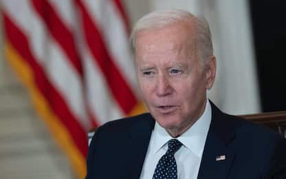 Biden: "Libereremo l'Iran". Replica Raisi: "Non ci inchineremo a Usa"