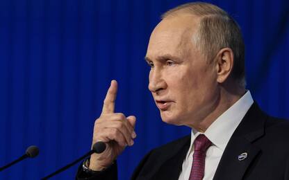 Putin: "Russia minacciata, cresce il rischio di una guerra nucleare"