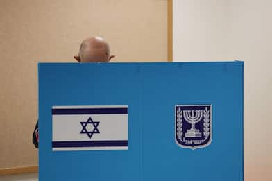 Elezioni Israele: Netanyahu avrebbe maggioranza, vola ultradestra