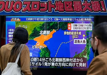Corea del Nord lancia missile verso il mare del Giappone