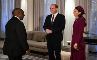 *NO UK PRINT OR WEB USE* The Prince and Princess of Wales greet South Africa's President Cyril Ramaphosa at the Corinthia Hotel in London  at the start of the president's two-day state visit.



Pictured: Prince William,Kate Middleton,Cyril Ramaphosa

Ref: SPL5505200 221122 NON-EXCLUSIVE

Picture by: Justin Tallis-AFP/POOL supplied by Splash News / SplashNews.com



Splash News and Pictures

USA: +1 310-525-5808
London: +44 (0)20 8126 1009
Berlin: +49 175 3764 166

photodesk@splashnews.com



World Rights, No United Kingdom Rights