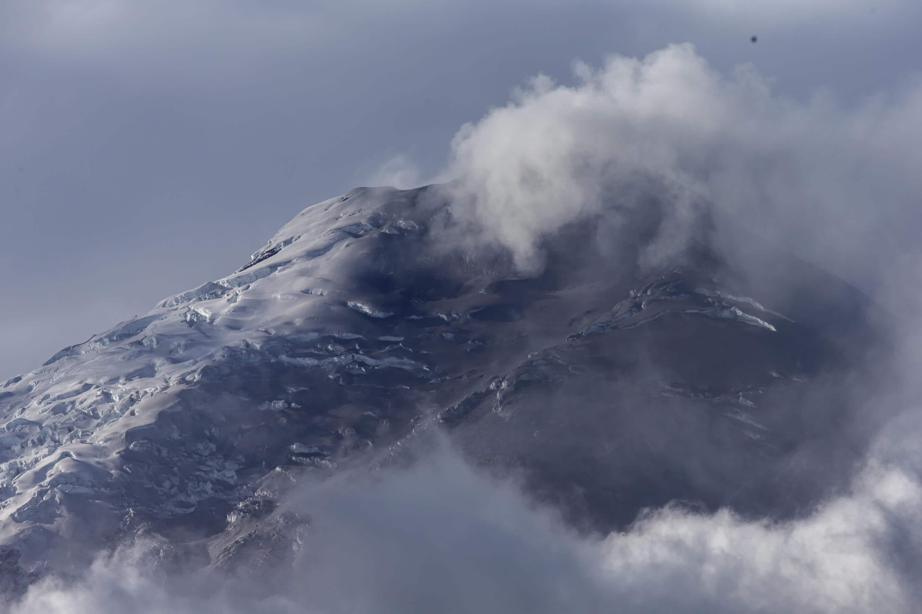 epa10330743 The Cotopaxi volcano, in the cantons of Quito and Mejia, in the province of Pichincha, Ecuador, 26 November 2022. A slight ash fall from the Cotopaxi volcano was recorded this 26 November in the Quito and Mejía cantons, in the Ecuadorian province of Pichincha, reported the National Risk and Emergency Management Service of Ecuador. In his social networks, he explained that the fall of volcanic dust was reported in the parishes of Quitumbe, Guamaní, La Merced, Amaguaña, as well as in San Juan, the Historic Center, La Mena, Chillogallo and La Ecuatoriana (south and center of Quito).  EPA/Jose Jacome