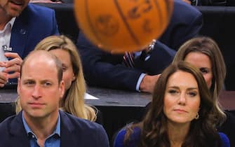 epa10340645 Britain's Prince William and Catherine, Princess of Wales attend the NBA game between the Boston Celtics and the Miami Heat at the TD Garden in Boston, Massachusetts, USA, 30 November 2022. The Prince and Princess of Wales will attend the Earthshot Prize Awards Ceremony in Boston on 02 December, according to the Royal Household.  EPA/BRIAN SNYDER / POOL  SHUTTERSTOCK OUT