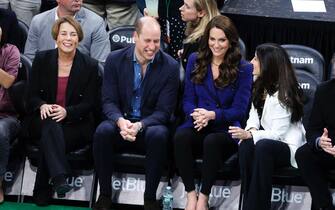 epa10340390 Britain's William, Prince of Wales (2-L) and his wife Catherine, Princess of Wales (2-R) sit with Emilia Fazzalari (R) and Massachusetts Governor-elect Maurea Healey (L) before the start of the NBA game between the Boston Celtics and the Miami Heat at the TD Garden in Boston, Massachusetts, USA, 30 November 2022. The Prince and Princess of Wales will attend the Earthshot Prize Awards Ceremony in Boston on 02 December, according to the Royal Household.  EPA/CJ GUNTHER
