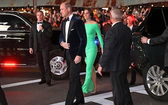 epa10345522 Britain's William, Prince of Wales (C-L) and Catherine, Princess of Wales (C-R), arrive at the Earthshot Prize Awards ceremony at the MGM Music Hall, in Boston, Massachusetts, USA, 02 December 2022.  EPA/David L. Ryan   EDITORIAL USE ONLY/NO SALES