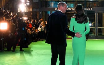 epa10345516 Britain's William, Prince of Wales (L) and Catherine, Princess of Wales (R), attend the second annual Earthshot Prize Awards ceremony at the MGM Music Hall, in Boston, Massachusetts, USA, 02 December 2022.  EPA/BRIAN SNYDER / POOL