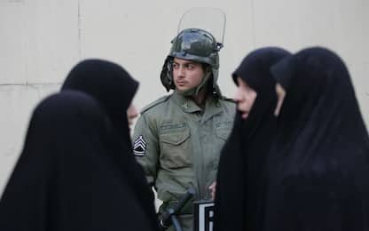 Iran, abolita l’istituzione della polizia morale