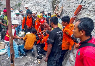 Indonesia, esplosione in una miniera: almeno 10 morti