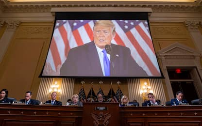 Capitol Hill, Trump "cospiratore" nel rapporto della commissione Usa