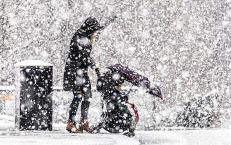 65414817 Heavy snow in York in Yorkshire, after Storm Eunice brought damage, disruption and record-breaking gusts of wind to the UK and Ireland, leading to the deaths of at least four people. Picture date: Saturday February 19, 2022.