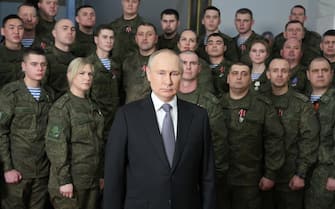 epa10384447 Russian President Vladimir Putin delivers his New Year address for Russians during his visit to the Southern Military District headquarters in Rostov on Don, Russia, 31 December 2022.  EPA/MIKHAEL KLIMENTYEV/SPUTNIK/KREMLIN POOL