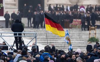 Faithful arrived for the funeral ceremony of Pope Emeritus Benedict XVI (Joseph Ratzinger), in Saint Peter's Square, Vatican City, 05 January 2023. Former Pope Benedict XVI died on 31 December 2022 at his Vatican residence, at the age 95.
ANSA/MASSIMO PERCOSSI