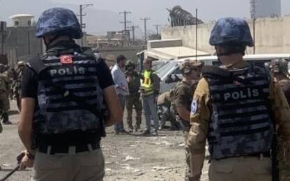 Afghanistan, attentato kamikaze fuori ministero degli Esteri a Kabul
