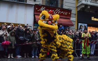 CHINATOWN, MILAN, ITALY - 2019/02/10: A lion dance to entertain the crowds during Milans Chinese New Year celebrations, which took place on February 10th, marking the transition from the Year of the Dog to the Year of the Pig.  The traditional Dragon Parade crossed Milans Chinatown, the oldest and largest Chinese community in Italy, with a census of about 25,000 people.  (Photo by Laura Chiesa/Pacific Press/LightRocket via Getty Images)
