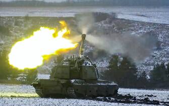 UKRAINE RUSSIA CONFLICT epa10403008 A still image taken from a handout video made available by the Russian Defence Ministry on 13 January 2023 shows Russian self-propelled 152.4 mm howitzers Msta firing during combat at an undisclosed location in Donetsk region, Ukraine. The Russian Defence Ministry said that "in evening of 12 January, the city of Soledar, that is of great importance for continuing successful offensive operations in Donetsk direction, was liberated" as what Moscow calls a 'special military operation' continues in Ukraine. Russian troops entered Ukrainian territory on 24 February 2022, starting a conflict that has provoked destruction and a humanitarian crisis. EPA/RUSSIAN DEFENCE MINISTRY PRESS SERVICE / HANDOUT HANDOUT EDITORIAL USE ONLY/NO SALES