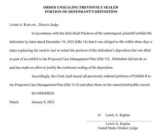 Il giudice di New York Lewis Kaplan respinge come “assurdo” il tentativo di Donald Trump di respingere l’azione legale di E Jean Carroll, che ha accusato l’ex presidente di averla stuprata alla metà degli anni 1990