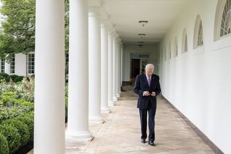Gli USA stanno riconsiderando l’invio di armi più pesanti all’Ucraina, lo scrive il New York Times