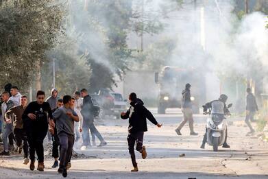 Cisgiordania, almeno nove palestinesi uccisi a Jenin