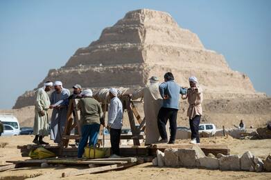 Egitto, scoperta una mummia di 4.300 anni fa a Saqqara