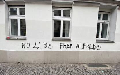 Attacco a sede diplomatica italiana a Berlino, anarchici rivendicano