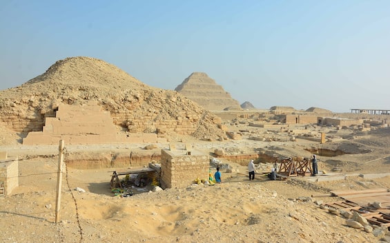 Archaeology, discovered in ancient Egypt embalming workshop