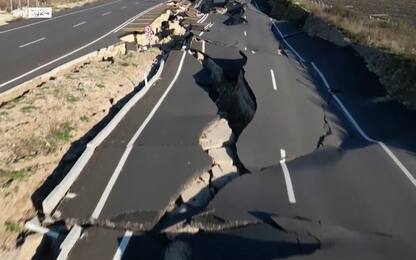 Terremoto Siria-Turchia, drone filma strada distrutta dal sisma. VIDEO