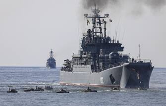 Ukraine, Putin ready to deploy ships and submarines with nuclear weapons: what we know