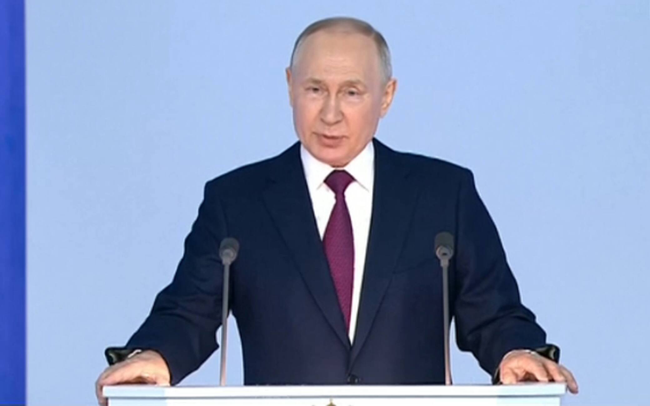 Vladimir Putin durante il suo discorso al Parlamento russo