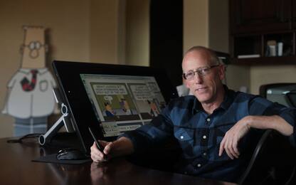 Scott Adams accusato di razzismo, via la striscia satirica “Dilbert”