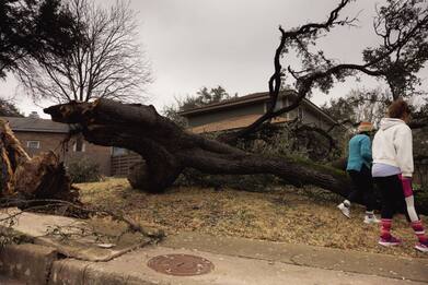 Usa, violenti tornado in Texas e Louisiana: 300mila senza elettricità